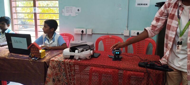 പ്രമാണം:ROBOFEST 20251003 142344.jpg