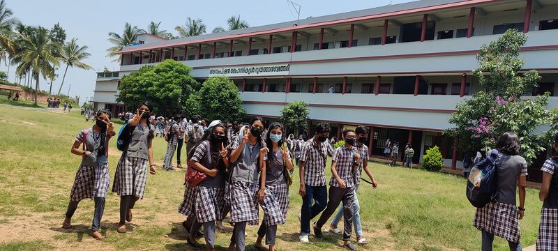 പ്രമാണം:15051 high school 2.jpg