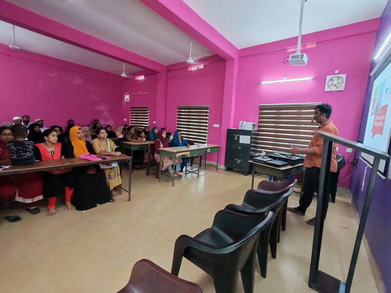 പ്രമാണം:19013 camp3.jpg