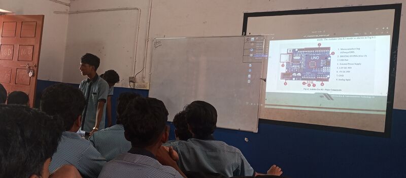 പ്രമാണം:25013 arduino 1.jpg