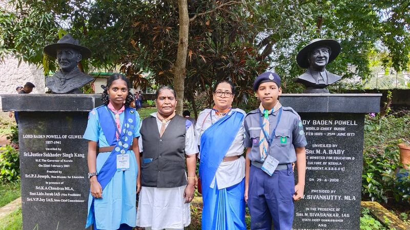 പ്രമാണം:34024 guiding rajya.jpg