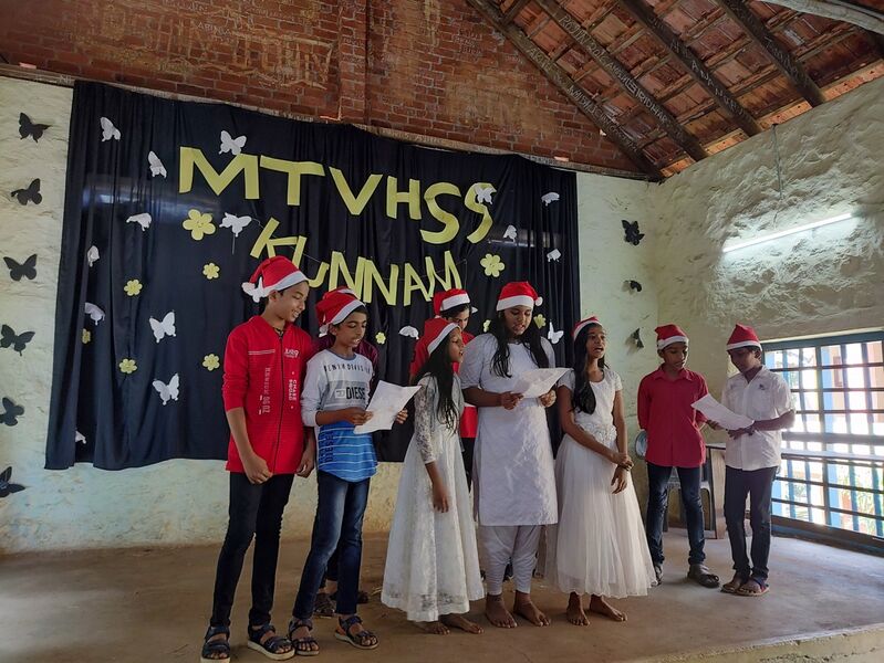 പ്രമാണം:38047 Chirstmas2.jpg