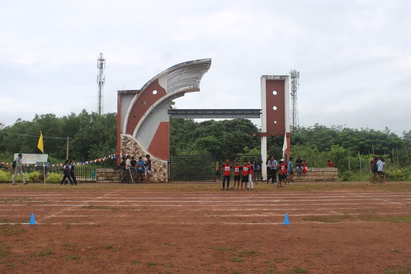 പ്രമാണം:13035 school entrance.jpeg