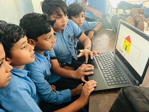 13084 SMART CLASS2.JPG