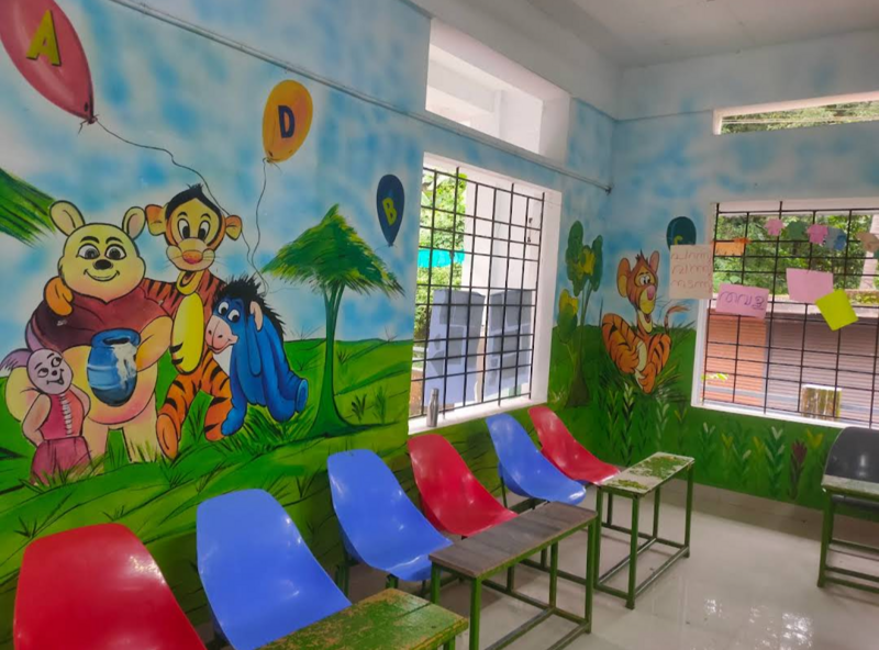 പ്രമാണം:16631 school photo.png