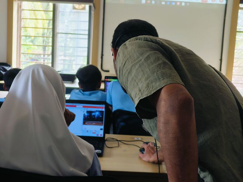 പ്രമാണം:19077 School Camp2 5.jpg