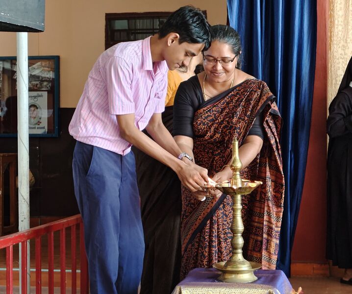 പ്രമാണം:26059-Club inauguration.jpeg