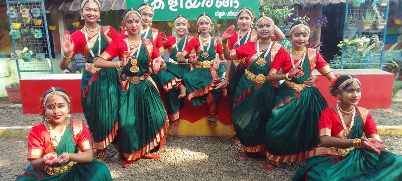 പ്രമാണം:28317-annual day-2024.jpg