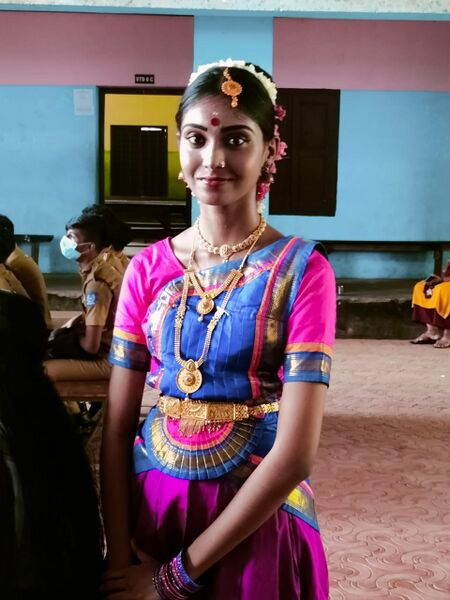 പ്രമാണം:40041 Semiclassical Dance Mikavulsavam.jpg