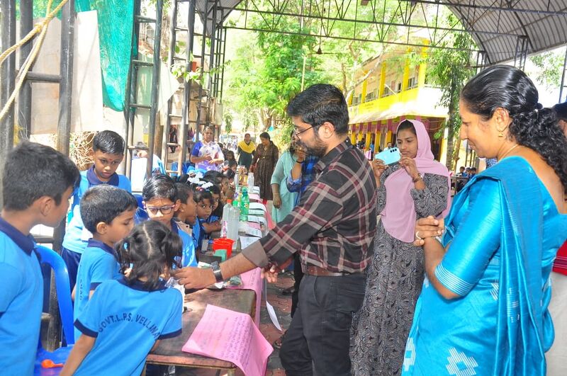 പ്രമാണം:42531 science 2.jpg