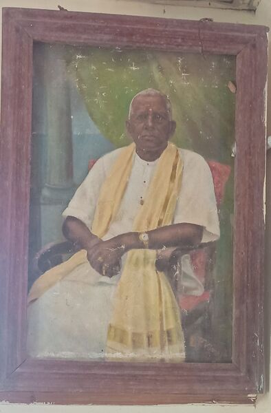 പ്രമാണം:PRAKKULAM KRISHNAPILLAI.jpg