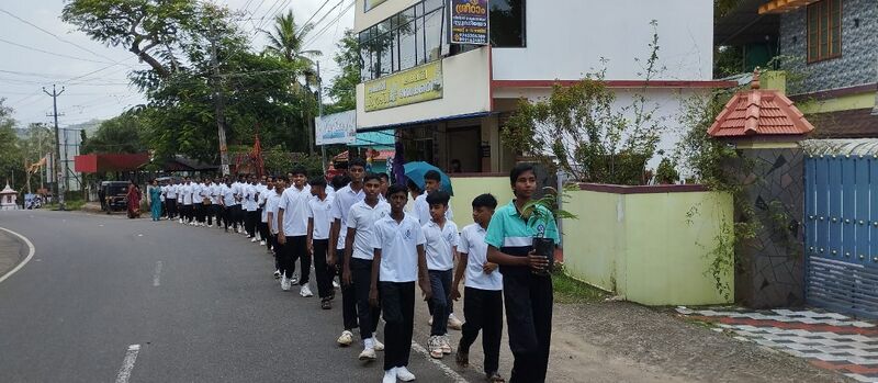 പ്രമാണം:Treewalk2025@spc cadets.jpg