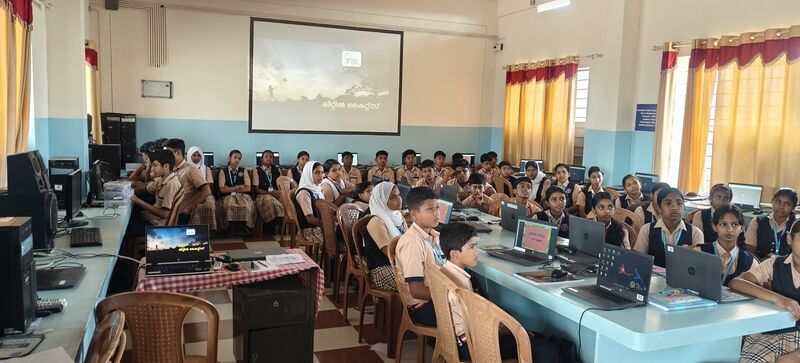 പ്രമാണം:15051 lk pre camp 25.jpg