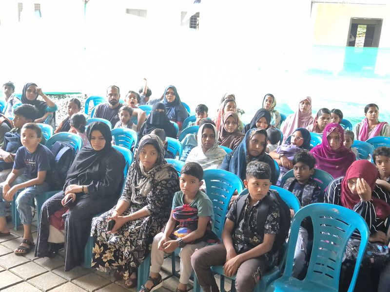 പ്രമാണം:19866 MLP PRAVESANOLSAVAM8.jpg