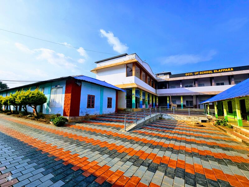 പ്രമാണം:30444 school ppic.jpg