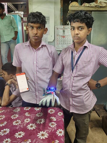 പ്രമാണം:32501 STF-10.jpg