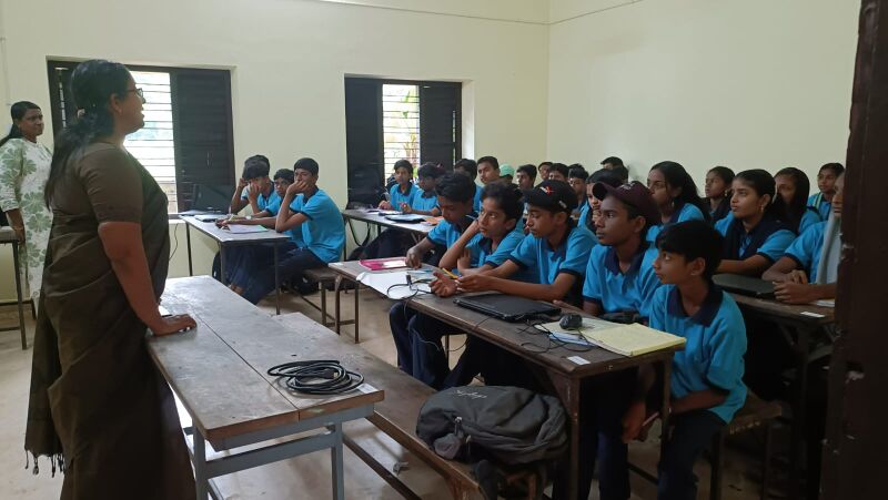 പ്രമാണം:40022 lkcamp2024.jpeg