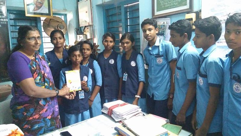 പ്രമാണം:42021 714.jpg