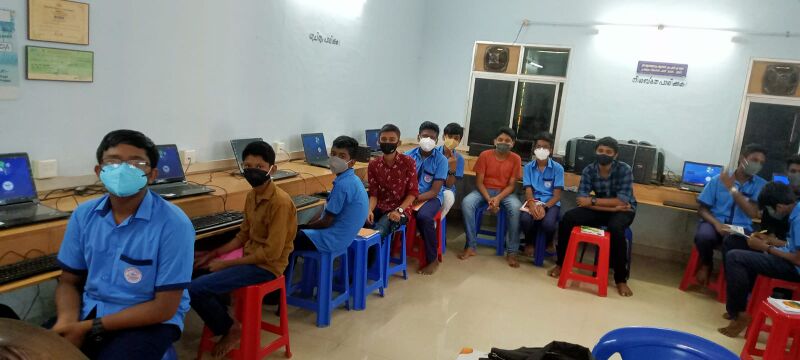 പ്രമാണം:42021 883324.jpg