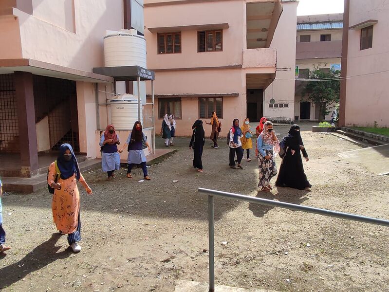 പ്രമാണം:BS21 PKD 21033 5.jpg