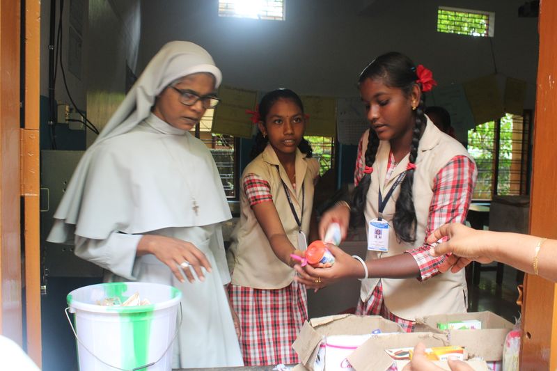 പ്രമാണം:ഐസ്ക്രീം 17.JPG