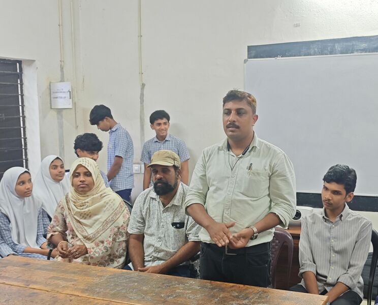 പ്രമാണം:19868-LK unit camp inauguration 2024-27.jpg