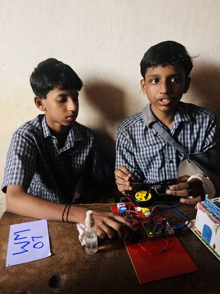 പ്രമാണം:21069 science exhibition 3.jpg