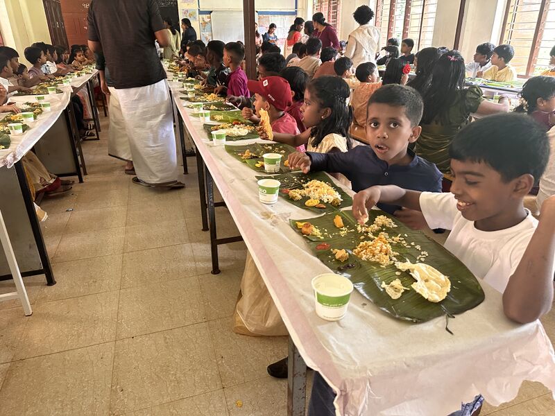 പ്രമാണം:23033 GHS KUZHUR ONAM. 2025.JPG