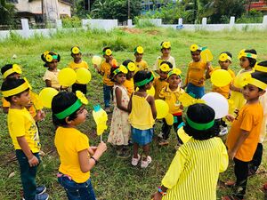 24062-yellow day.jpg