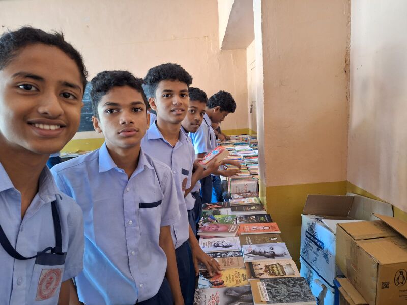 പ്രമാണം:33056 nbsfair 1.jpeg