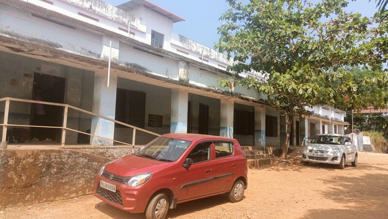 പ്രമാണം:3HIGHTECH 39038.jpg