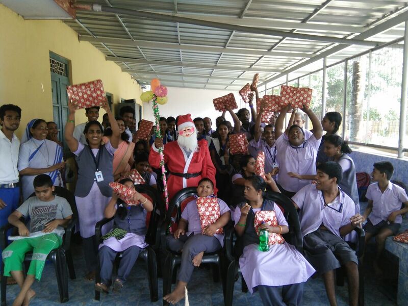 പ്രമാണം:Xmas 16 35052 (1).jpg