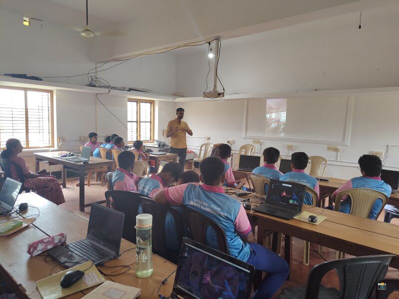 പ്രമാണം:11051 LK CAMP JUNE4.jpg