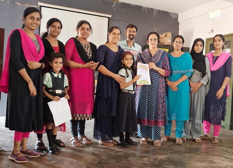 പ്രമാണം:12323 MOZHIKKILUKKAM.jpg