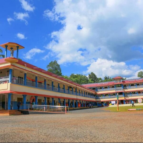 പ്രമാണം:14870 HITECH IMAGE.jpeg