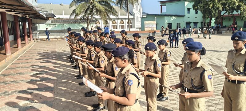 പ്രമാണം:15051 SPC constitution day,1.jpg