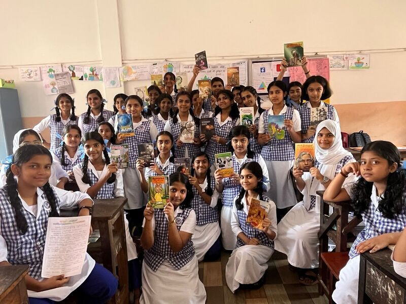 പ്രമാണം:16002 readigday2.jpg