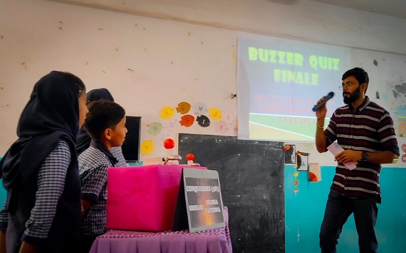 പ്രമാണം:18661 hitech presentation.jpg