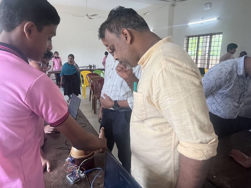 പ്രമാണം:19002 F624.jpg