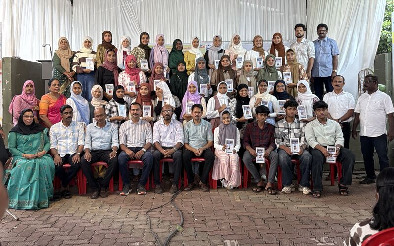 പ്രമാണം:19009-SSLC A PLUS WINNERS.jpg