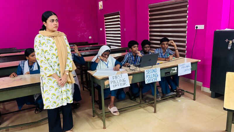 പ്രമാണം:19013 ELECTION1.jpg