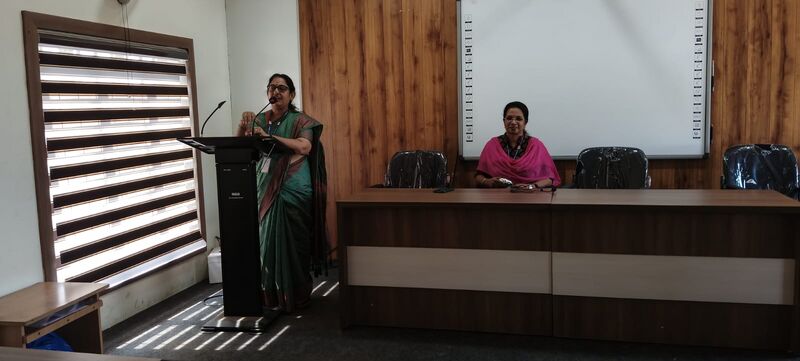 പ്രമാണം:19077 talent stars 3.jpg