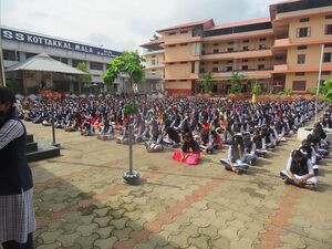 23077 vayana day 1.resized.jpg