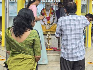 25068 2026-27 praveshanolsavam- gurupooja.jpg