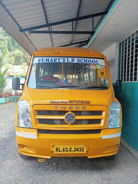 പ്രമാണം:25435 School Bus.jpg