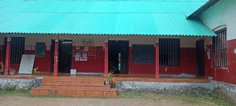 പ്രമാണം:31047 School.jpg
