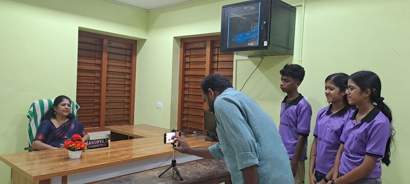 പ്രമാണം:44055 shooting for shilpasala2025.jpg