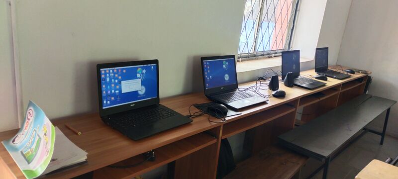 പ്രമാണം:AISUPS-hitech-lab 25857.jpg