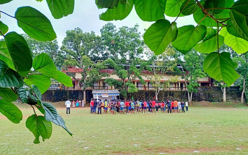 പ്രമാണം:13038 NSS SCHOOL GROUND.jpg