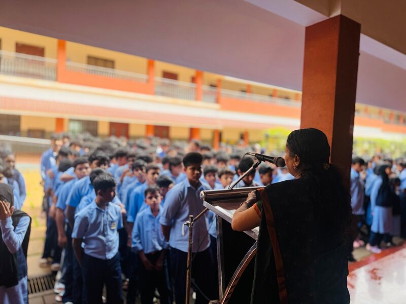 പ്രമാണം:13079 Reading day 2.jpg